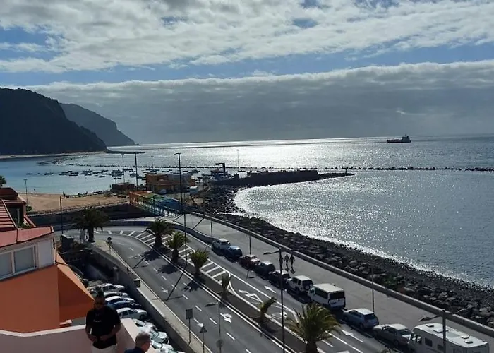 En Primera Linea De Mar, Teresitas, Santa Cruz De Tenerife Апартаменты *